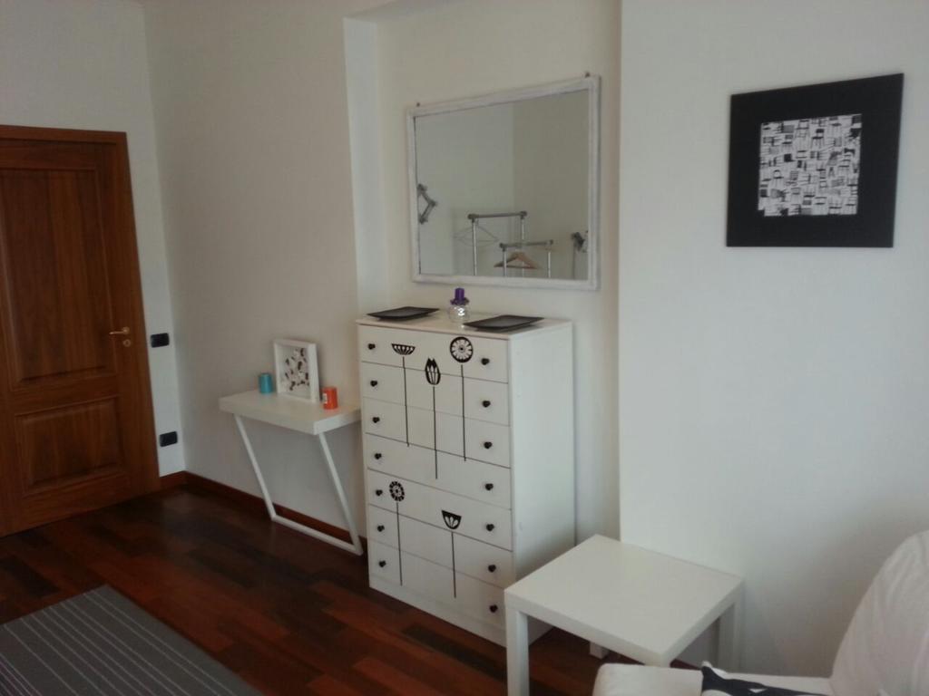Apartment Oltremarestudios Naples Room photo