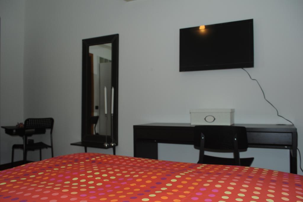 Apartment Oltremarestudios Naples Room photo