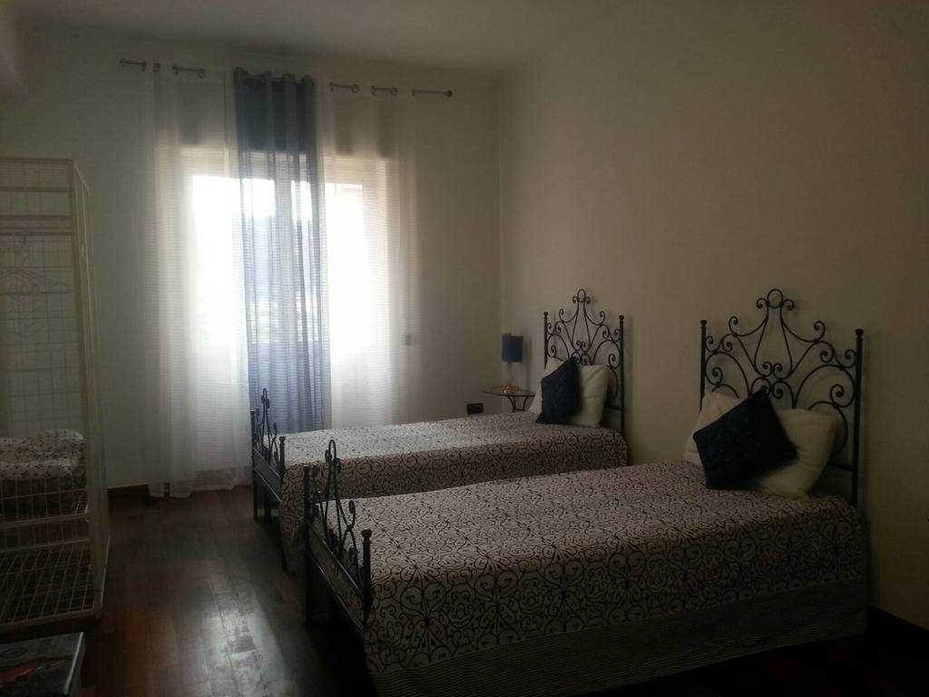 Apartment Oltremarestudios Naples Exterior photo